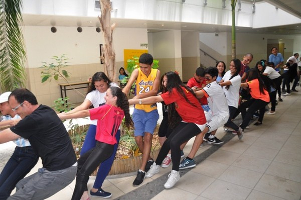  بالصور: فعاليات رياضية ومسابقات بين الصفوف في مدرسة اجيال الثانوية بيافا